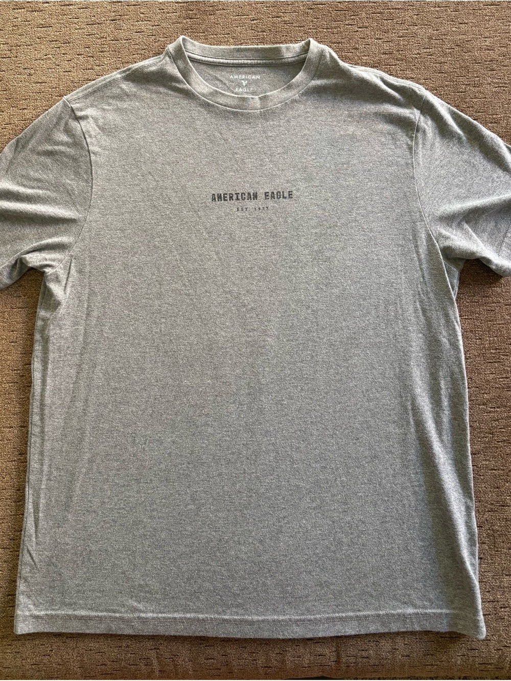 American Eagle Men’s Gray Logo T-Shirt Size medium
